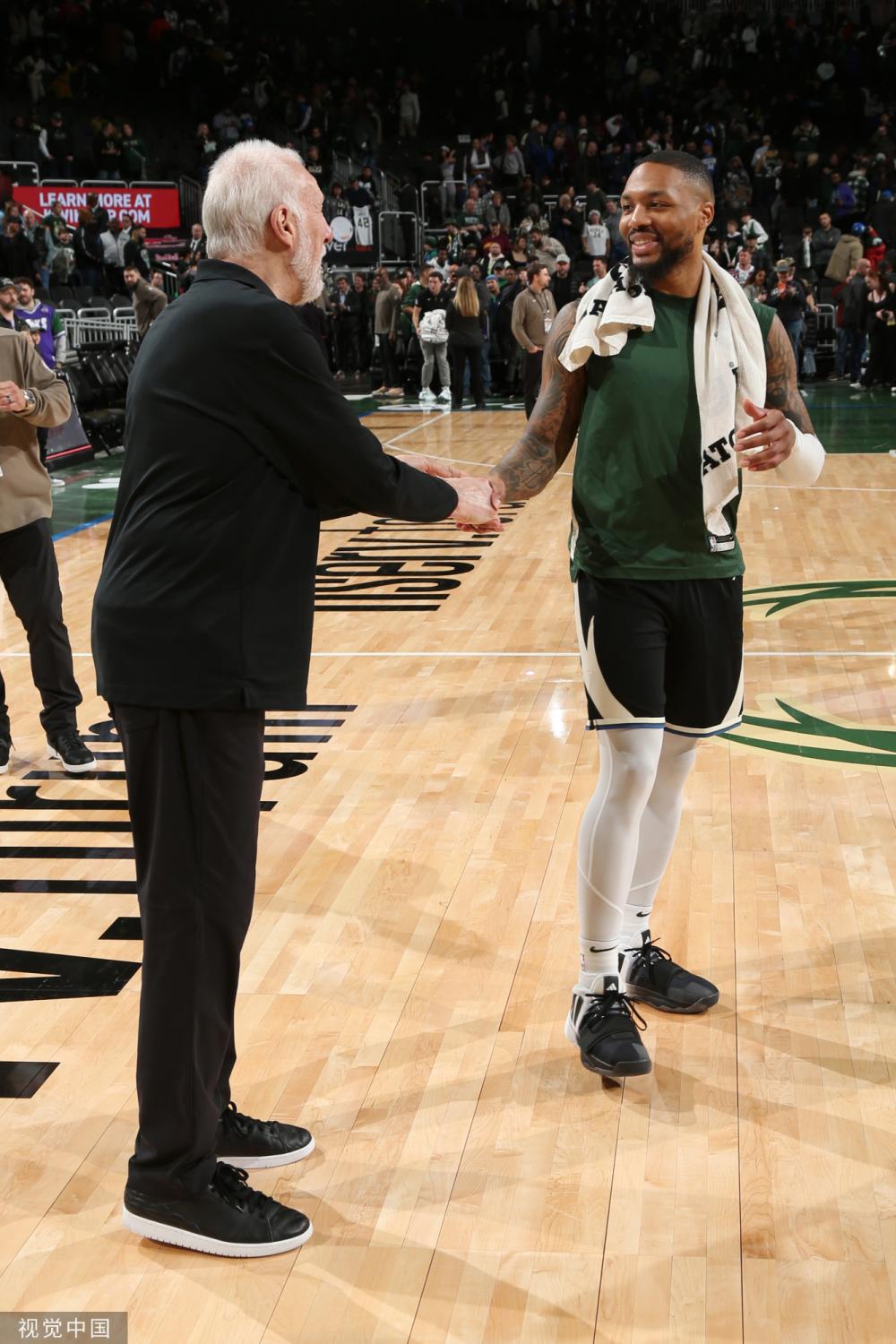 令人惊讶 令人惊讶