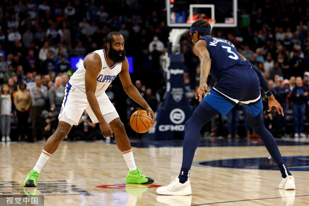 记者:利物浦即将对埃基蒂克送出总价值为9000万的报价.