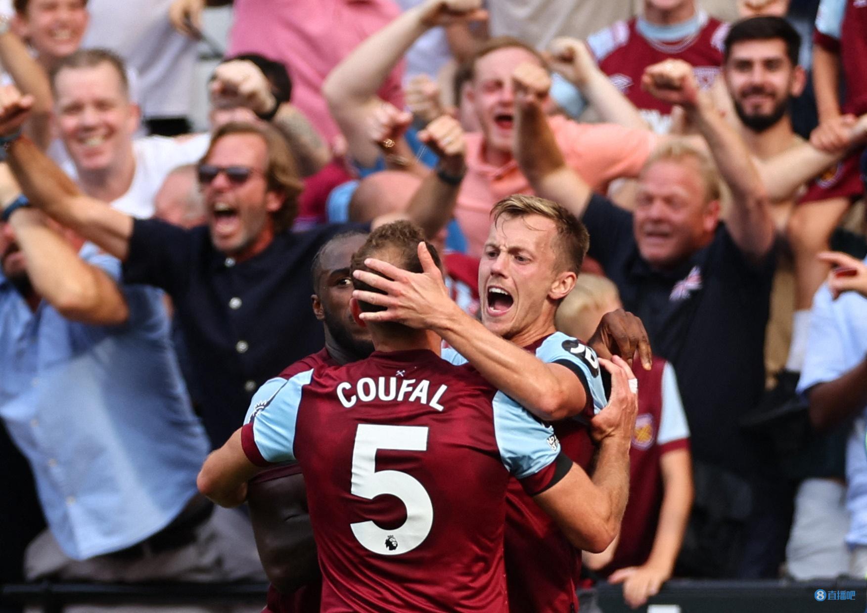 西媒：罗克团队和德科在昨日进行会谈，今天他便缺席了训练